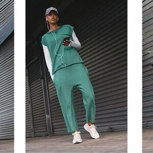 NWT Free People Movement One To Beat Green Set / Slouchy Harem Pants & Top Small